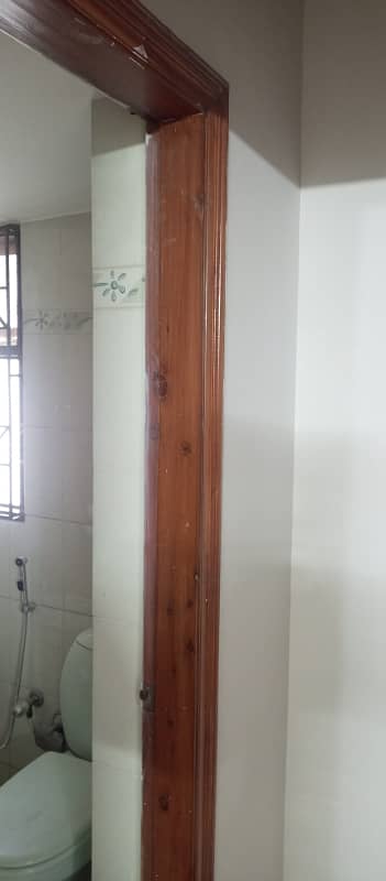 Upper portion for rent in GULSHAN abad near tu market filter and mosque 3