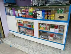 Shelves/cabinet & Showcase