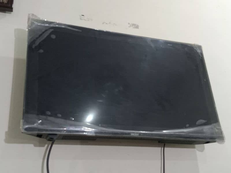 Led androids Haire 32" for sale . 03107762822 2