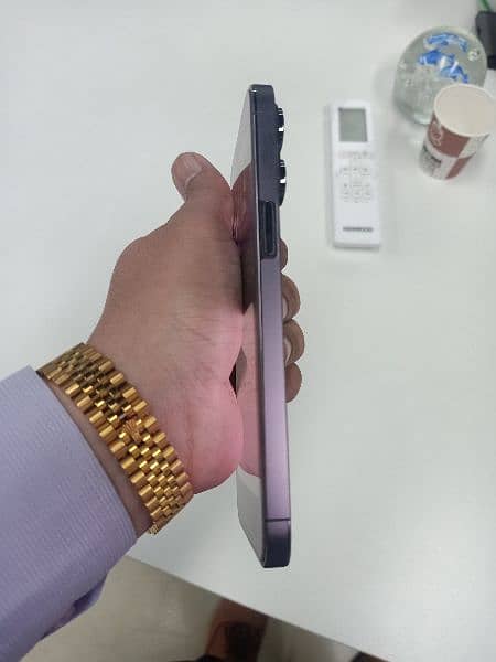 Iphone 14 Pro max Factory Unlocked 10/10 5