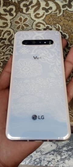 LG v60 thinq 5g. snapdragon 865 5g processor. 8gbram. 128 memory. 0