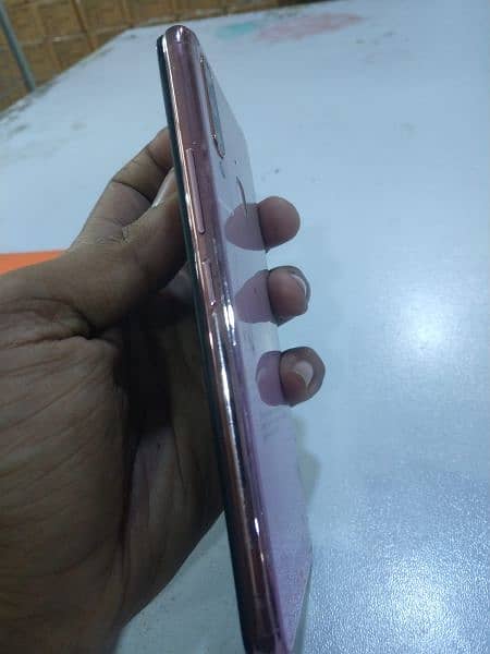 vivo y17 with box charger and pouch 1