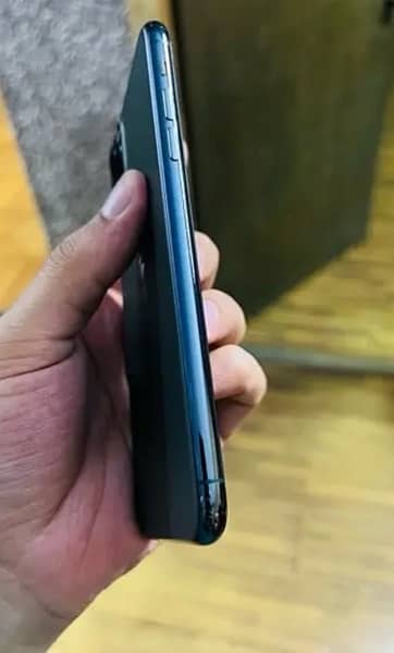 iPhone 11 Pro Max pta approved 3