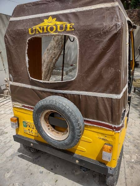 selling auto rickshaw 150cc 2