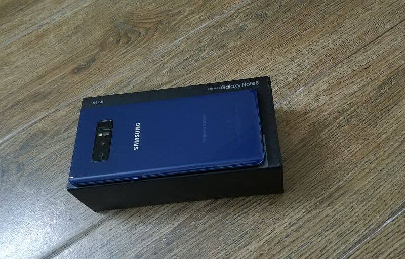 Samsung Galaxy Note 8 Dual Sim, Complete Box with all accessories 4