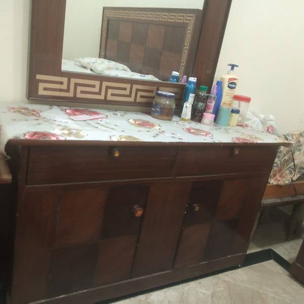 double bed set new condition with out mattress 2