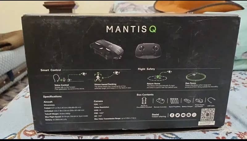 Yaneec Mantis Q Full Box selling very cheap 1