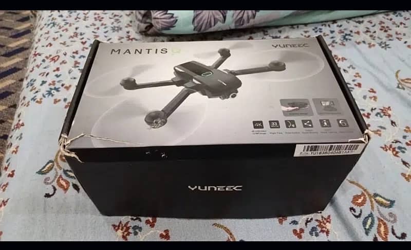 Yaneec Mantis Q Full Box selling very cheap 2