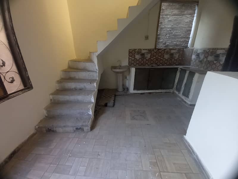 1.5 Marla Triple Storey House For Sale In Fateh Garh Lahore 9