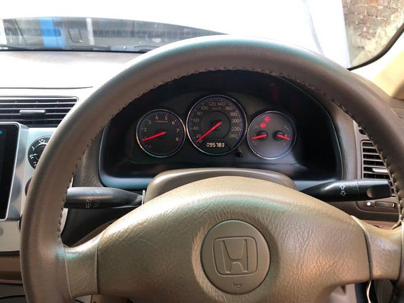 Honda Civic EXi 2004 1
