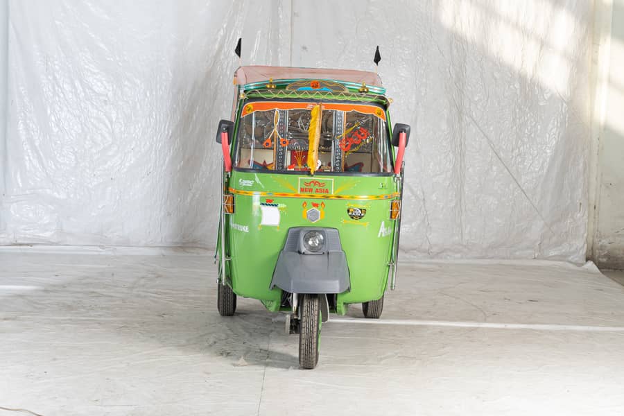 New asia double shok 6 seater auto rickshaw 17