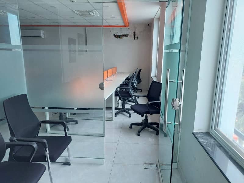 8 MARLA FURNISHED OFFICE FLOOR FULLY RENOVATED WITH BIGGEST ELEVATOR INSTALLED AVAILABLE FOR RENT IN DHA PHASE 3 7