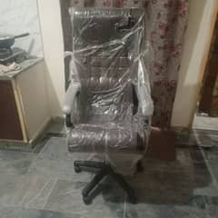 revolving chair brand new 03335315731