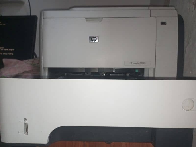 HP Laserjet P3015 Printer 4