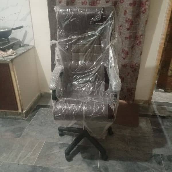brand new revolving chair 0