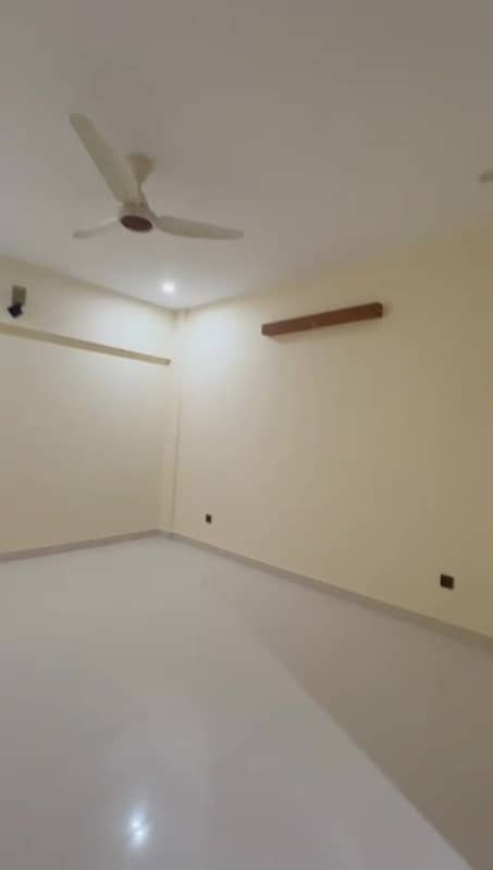 Brand new flat for Sale : 1750 Sq Feet in Muslimabad Society 18