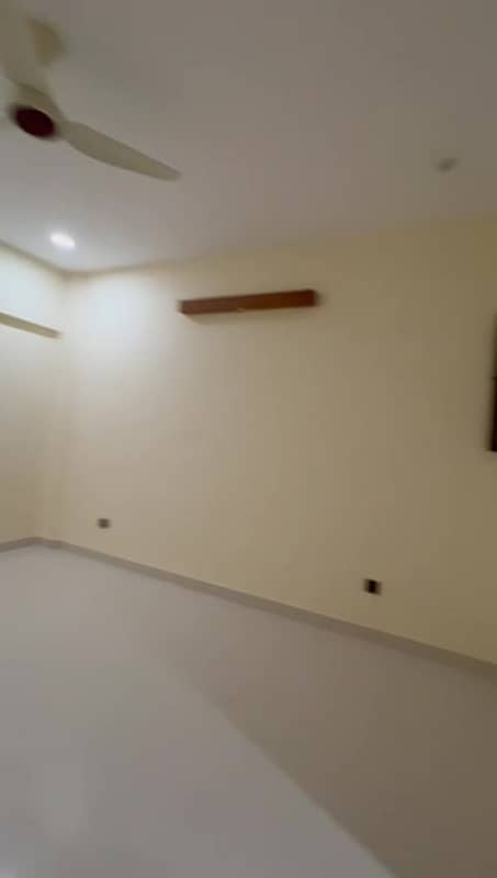 Brand new flat for Sale : 1750 Sq Feet in Muslimabad Society 21