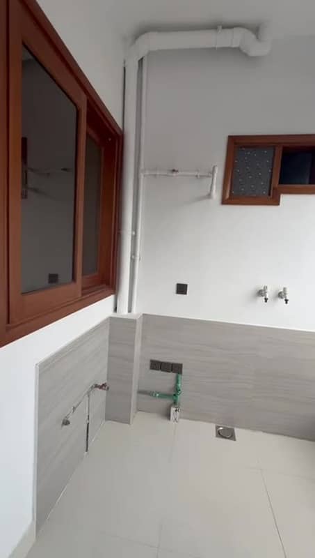 Brand new flat for Sale : 1750 Sq Feet in Muslimabad Society 34