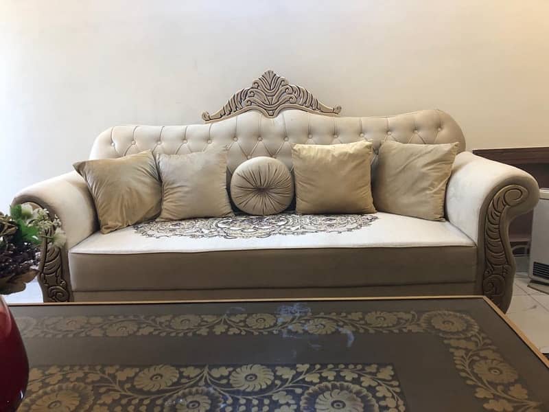 7 seater sofa set with table 0