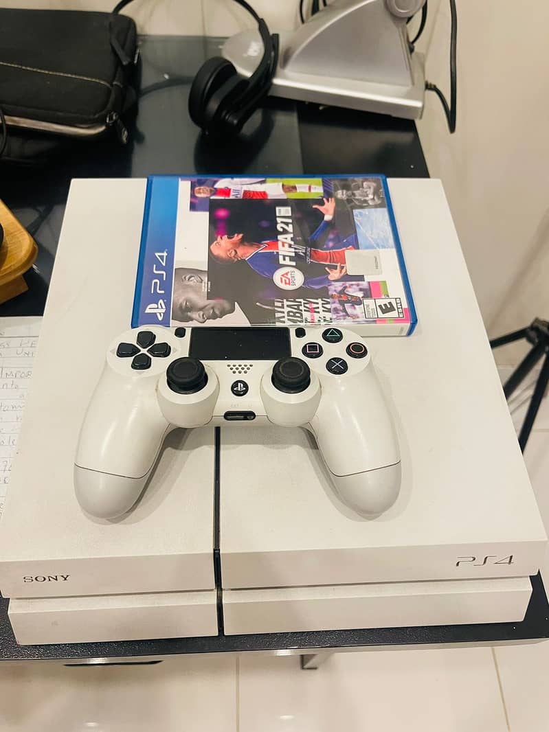 PS4 Fat System with Original FIFA 19 & FIFA 21 for Sale 2