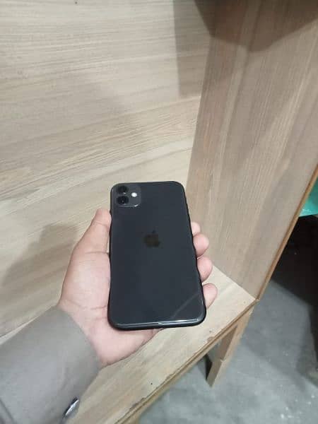 iPhone 11 10 by 10 water pack 64 GB (JV) 86 Health 0434-1909803 0