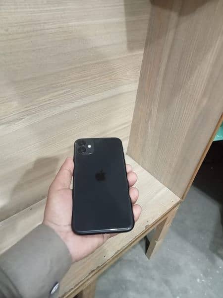 iPhone 11 10 by 10 water pack 64 GB (JV) 86 Health 0434-1909803 1