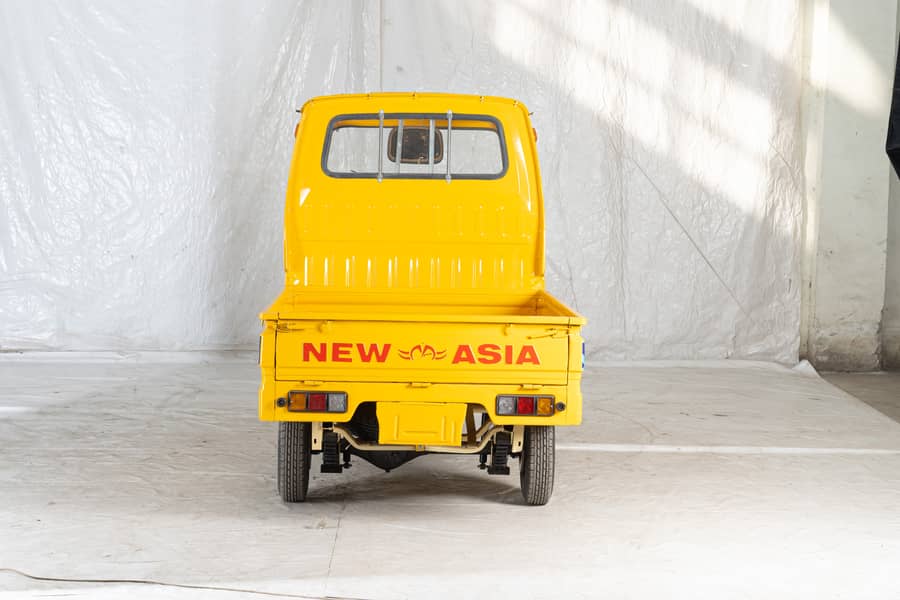 New asia rickshaw loader price 390000 200cc 12
