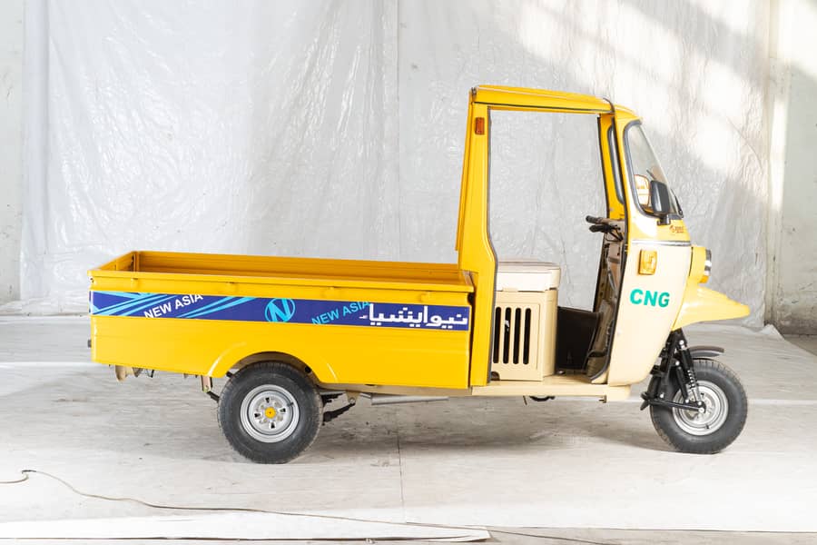 New asia rickshaw loader price 390000 200cc 18