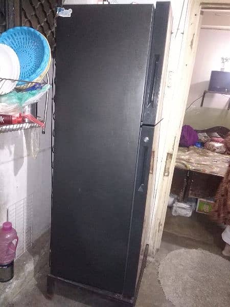 fridge in new condition are for sale 2