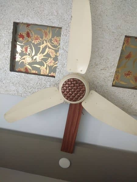 fans for sale on good working condition 0