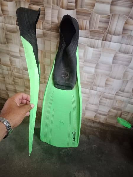 swimming fins made in Italy 2