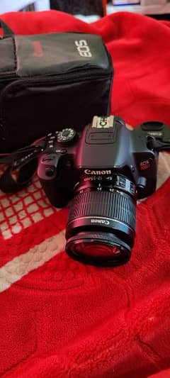 Canon D700 Model with 32gb memory card