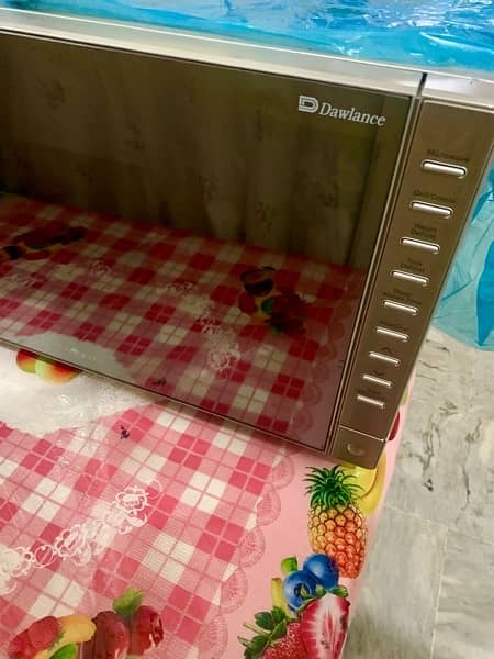 microwave oven with grills 1