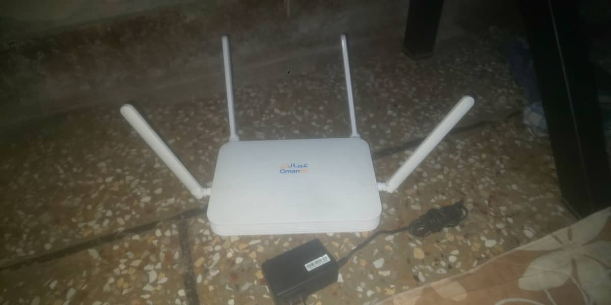 Huawei HG8245x6n WiFi 6 dual band router 1