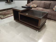 center table available for sale just 1 month used