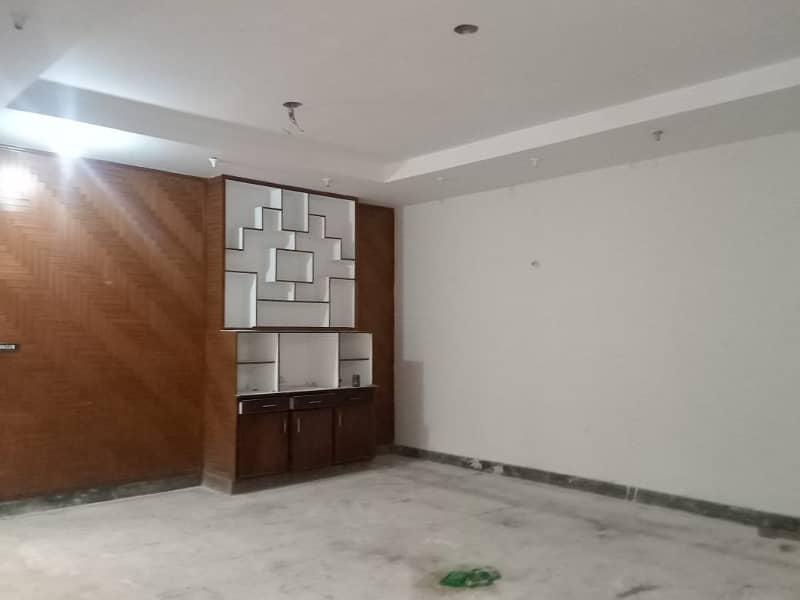 30 Marla Building For Rent At Khayaban Colony For School, Academy And Software House 10
