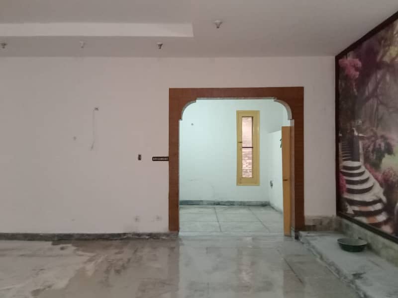 30 Marla Building For Rent At Khayaban Colony For School, Academy And Software House 20