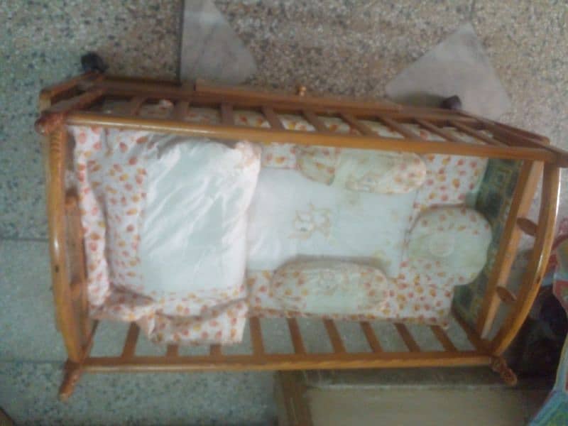 Baby Cot / with swings 3