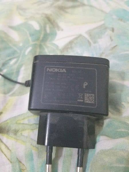 Nokia orginal chrger or deta cable sale 3