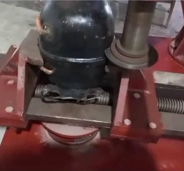old compressor cutter machine 1