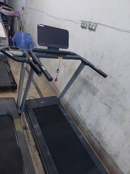 Treadmills / Running Machine / Eleptical / cycles 10