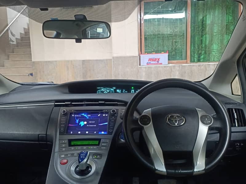 Toyota Prius S LED Edition 1.8 2014 1