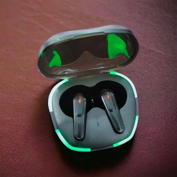 Pro 60 Earbuds 3