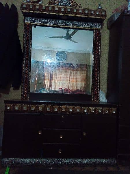 dressing table 4