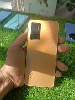 vivo v23e ram 8,128 gold colour box with original charger