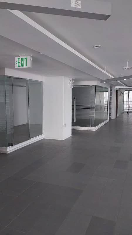 5850 Sqft Semi Furnished Office Available For Rent At Dolmen Clifton 7