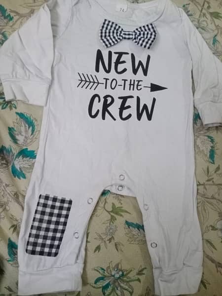 1 year baby boys dresses in a very good condition 8