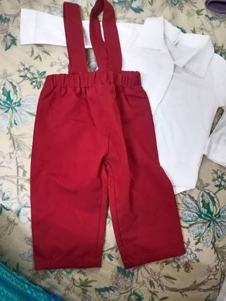 1 year baby boys dresses in a very good condition 10