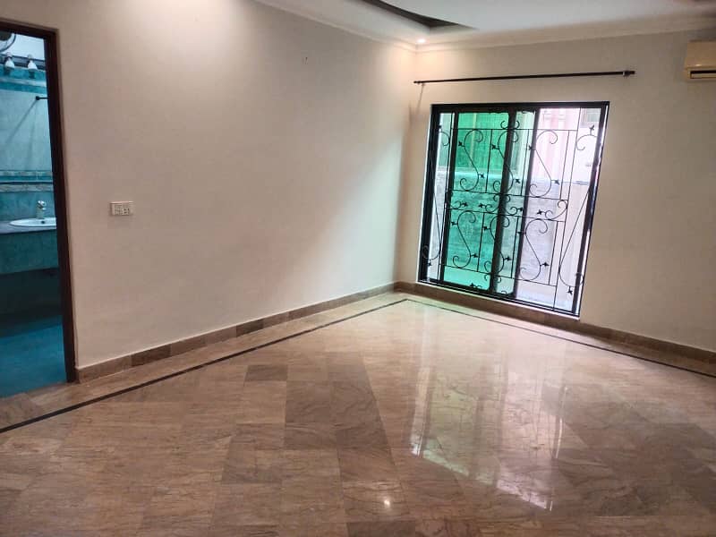 1 Kanal Modern Design Like new House for Rent in AA Block Phase 4 DHA Lahore 24