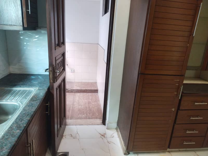 1 Kanal Modern Design Like new House for Rent in AA Block Phase 4 DHA Lahore 28